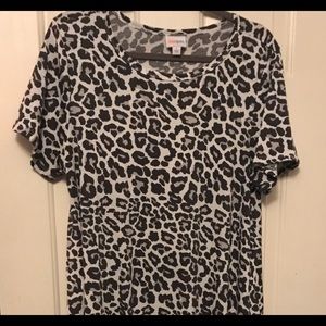 Large Lularoe Carly Leopard print